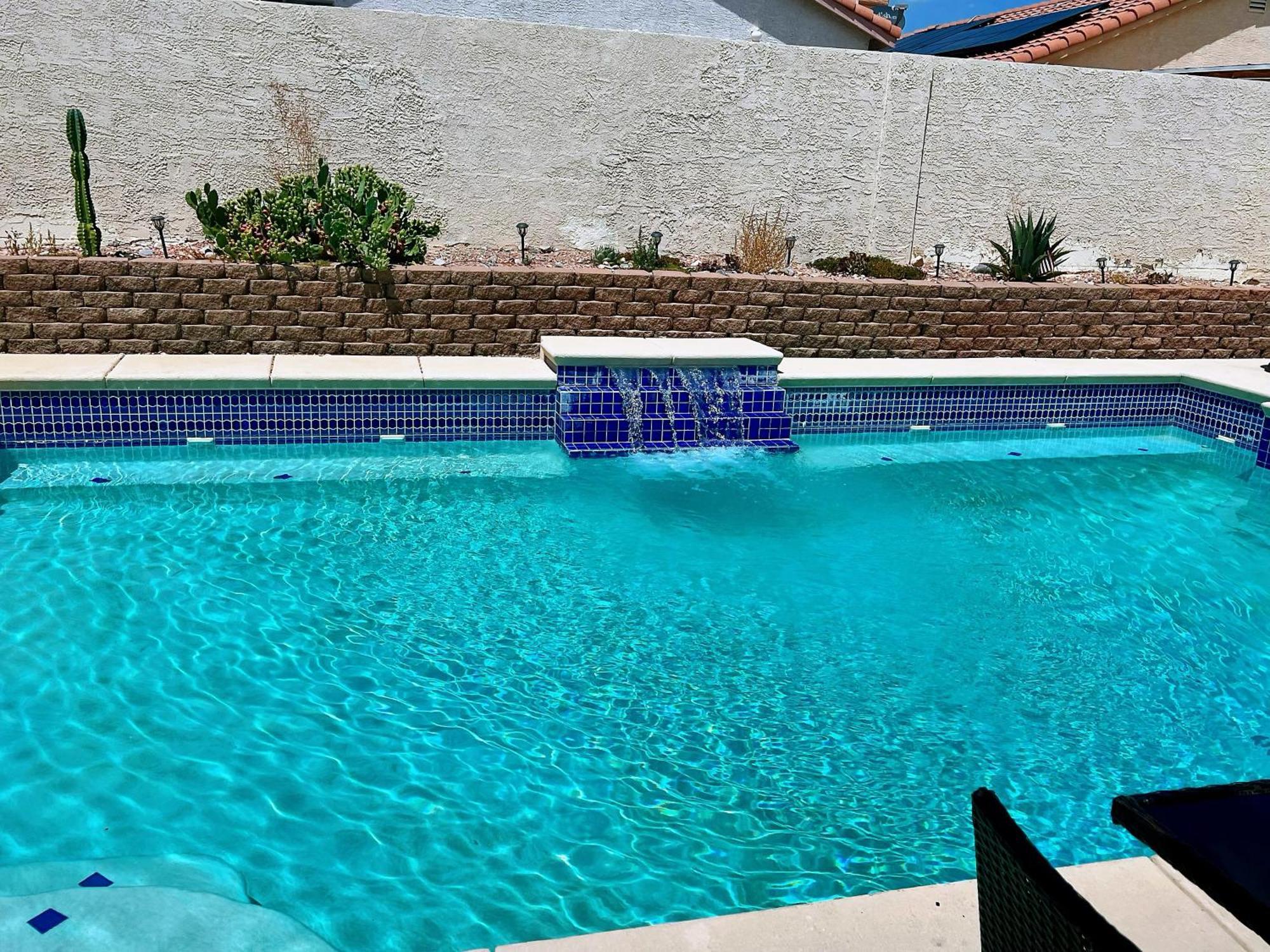 Amazing Heated Pool And Private Hot Tub 3Br In Heart Of Lv Villa Las Vegas Buitenkant foto