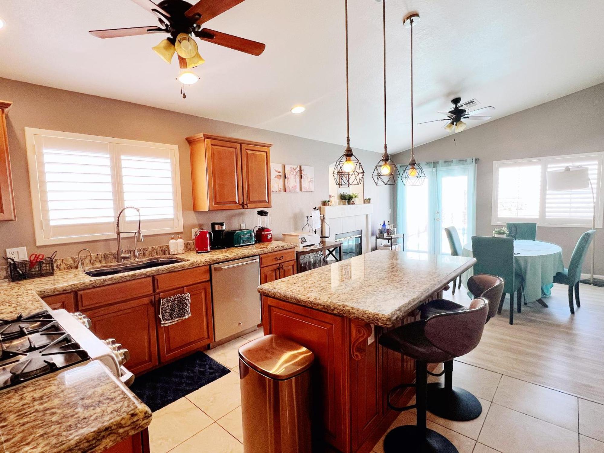 Amazing Heated Pool And Private Hot Tub 3Br In Heart Of Lv Villa Las Vegas Buitenkant foto