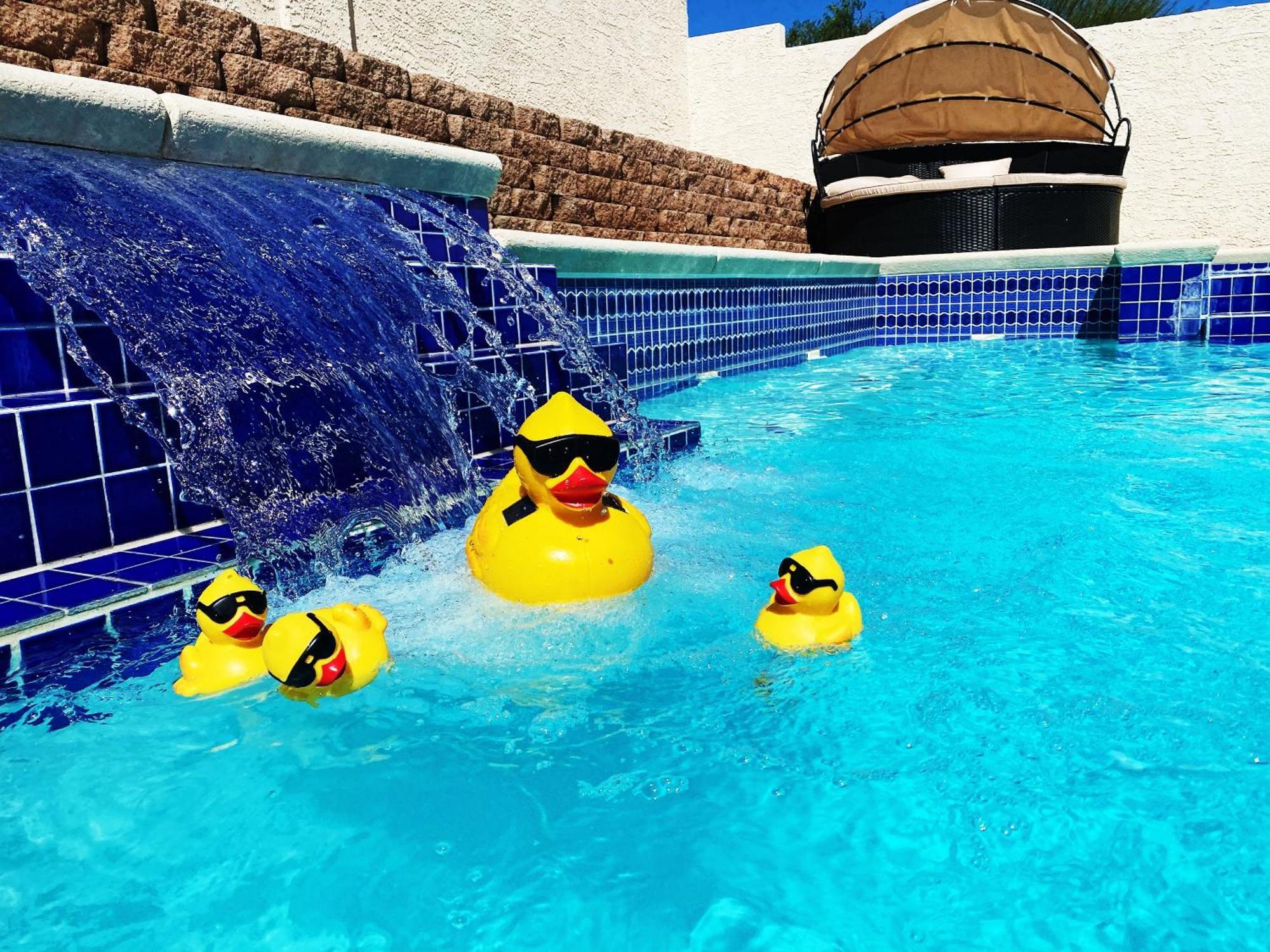 Amazing Heated Pool And Private Hot Tub 3Br In Heart Of Lv Villa Las Vegas Buitenkant foto