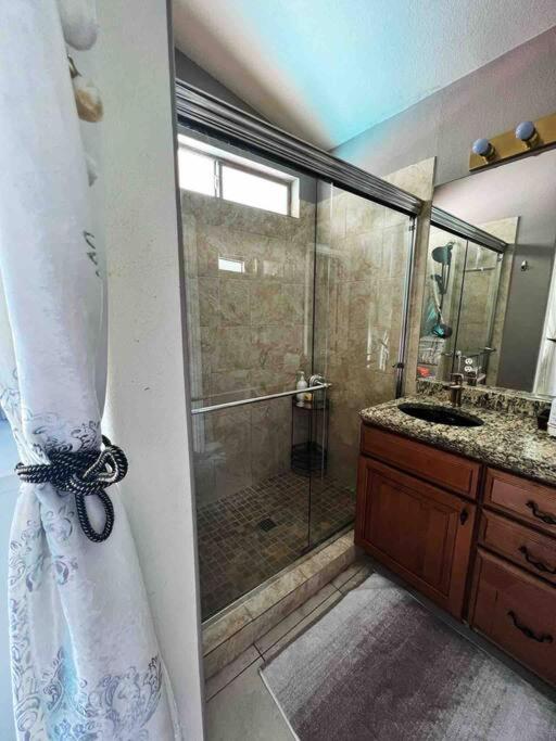 Amazing Heated Pool And Private Hot Tub 3Br In Heart Of Lv Villa Las Vegas Buitenkant foto